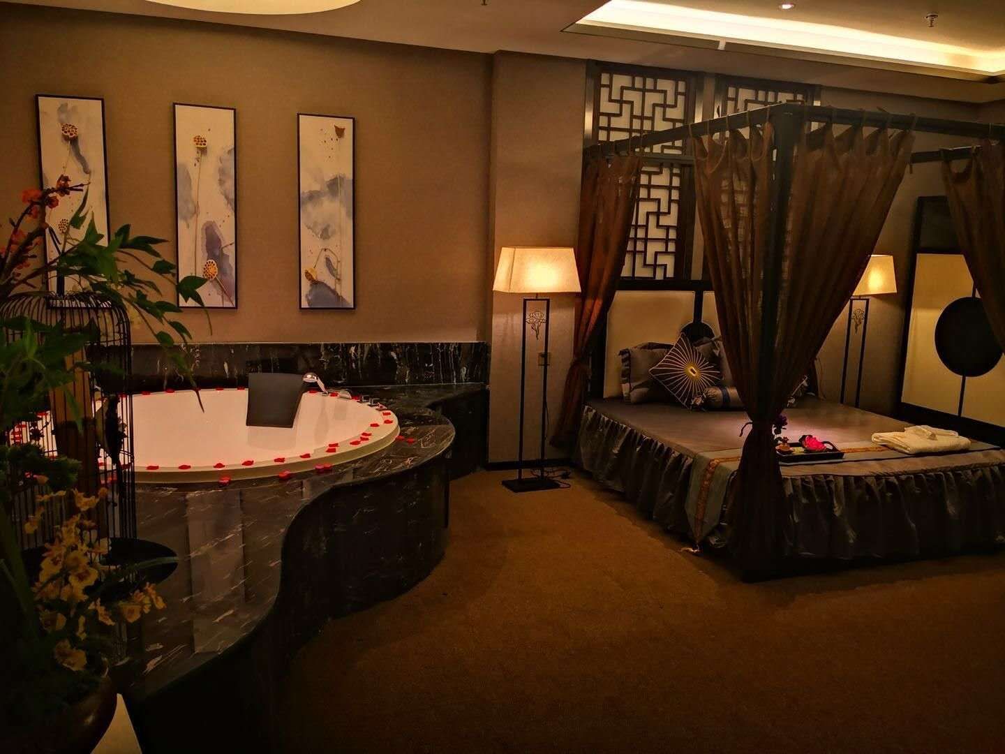徐汇桑拿哪里好,徐汇桑拿哪里好?全方位解析徐汇区桑拿场所